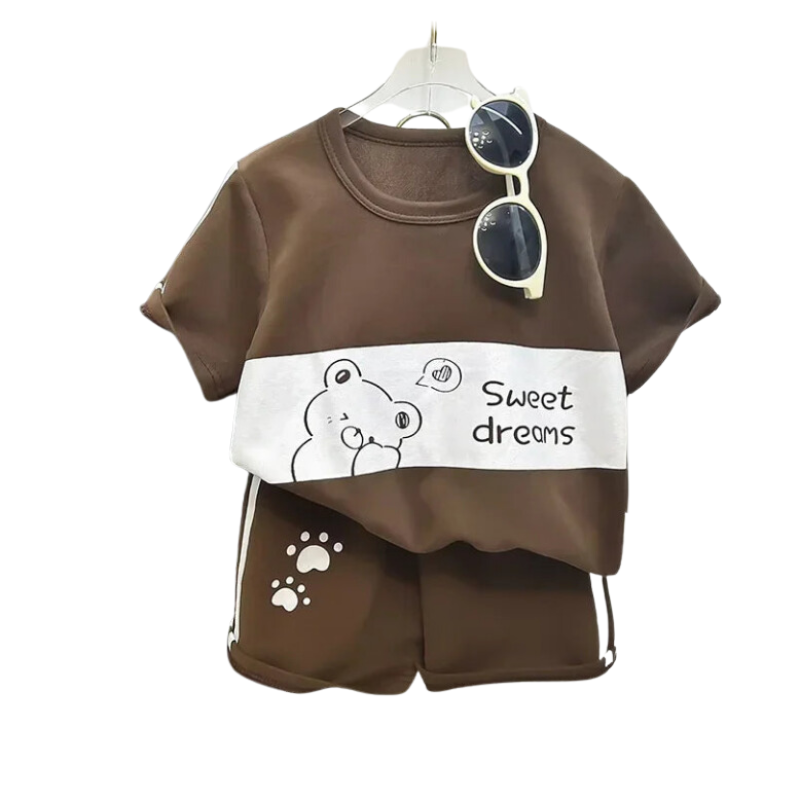 Tvådelat barnset med t-shirt och shorts